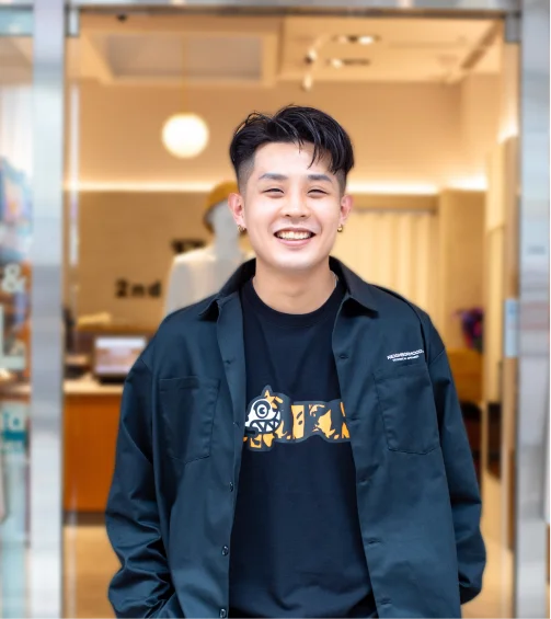 香港事業部 區經理 黃 Aaren